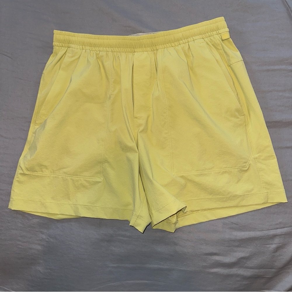 Lululemon Men’s Bowline Short 5” *Stretch Ripstop - Finch Yellow